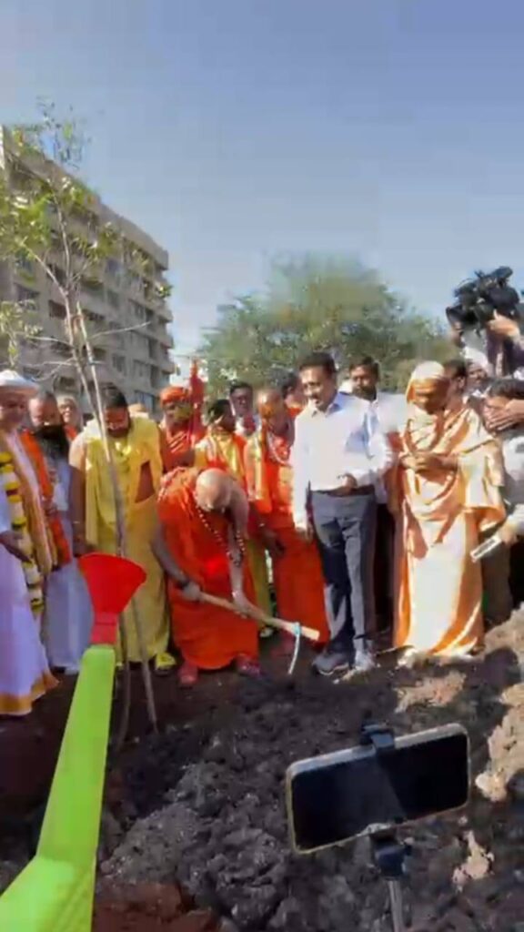 600103058_2211266889365569_1169238116990178330_n